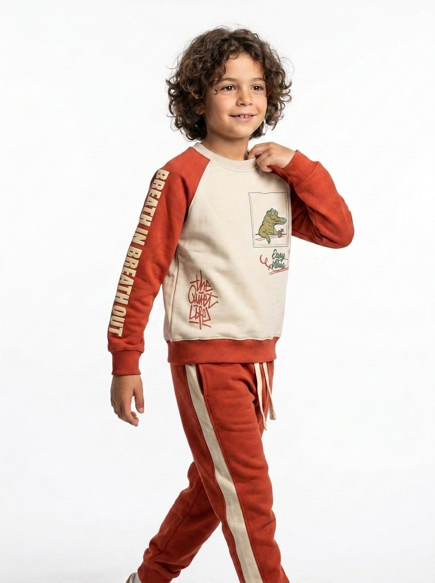 Marinero Toddler Boys’ 2-Piece Cotton Set – Raglan Sleeve Crocodile Print Sweatshirt & Side-Stripe Jogger Pants, Little Boys Casual Winter Outfit – Available in Army Green & Havana Brown